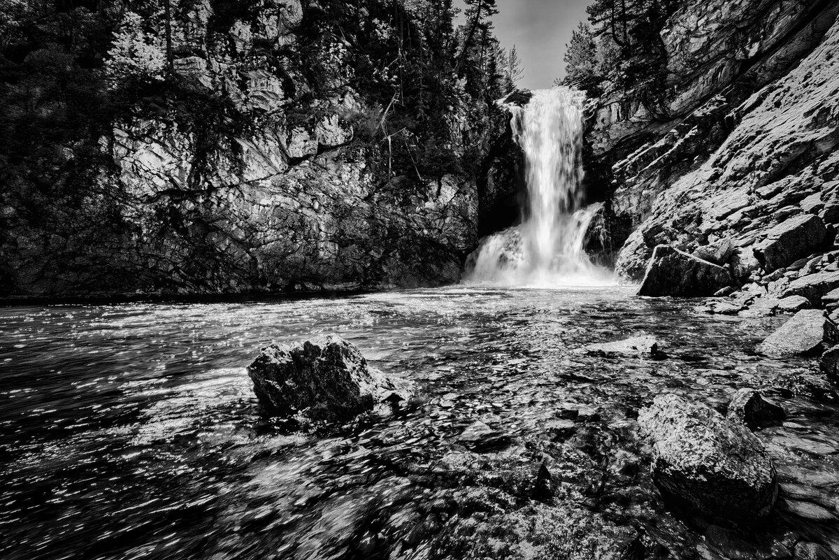 Dual Nature: Running Eagle Falls