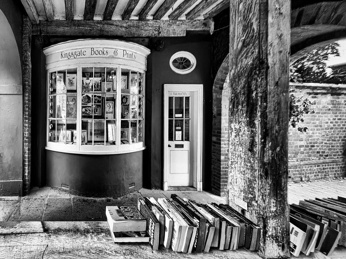 Historic Kingsgate Books & Prints Shop, Winchester