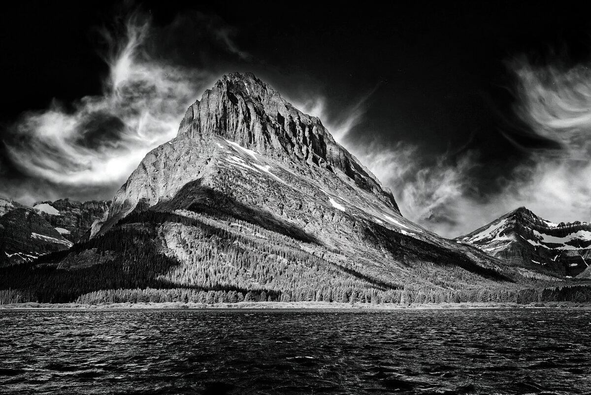 Monolithic Majesty: Mount Grinnell