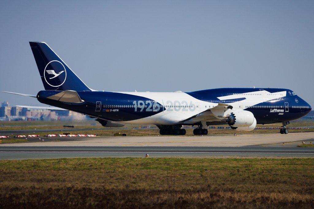 Lufthansa 747-830 D-ABYN at EDDF